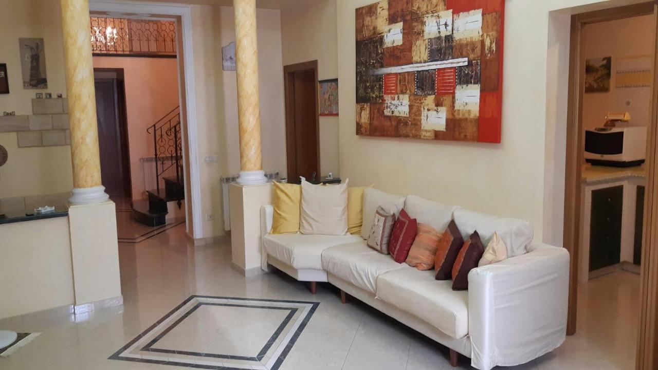 Carini Luxury Apartment Vicino Aereoporto E Al Mare Exterior photo